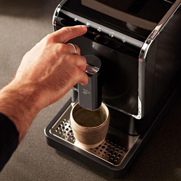 TCHIBO Esperto Caffe automata kávéfőző fekete